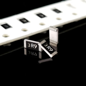 مقاومت 3.9 اهم SMD 1206