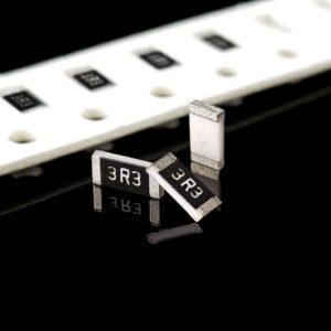 مقاومت 3.3 اهم SMD 1206